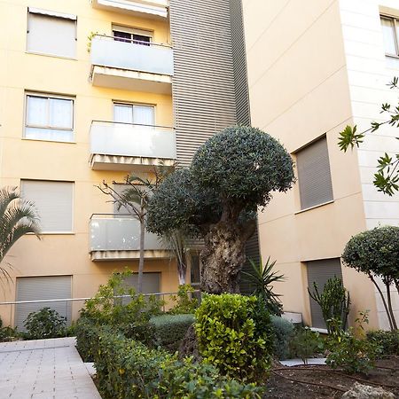 شقة بينالماذينا  في Puerto Marina المظهر الخارجي الصورة