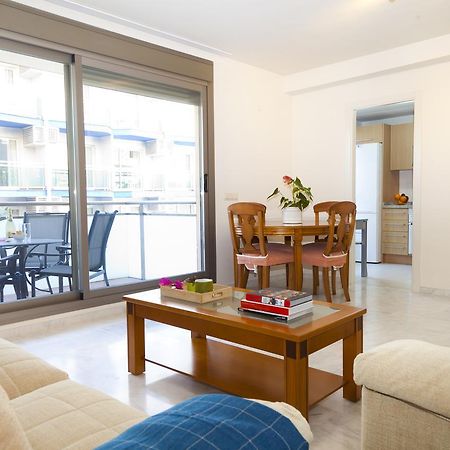 شقة بينالماذينا  في Puerto Marina المظهر الخارجي الصورة